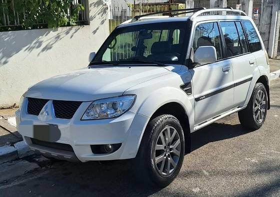 MITSUBISHI PAJERO TR4 2.0 4X2 16V 140CV FLEX 4P AUTOMÁTICO